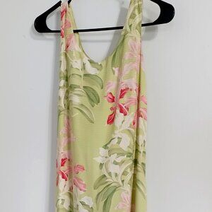 Light Green floral dress Size Small